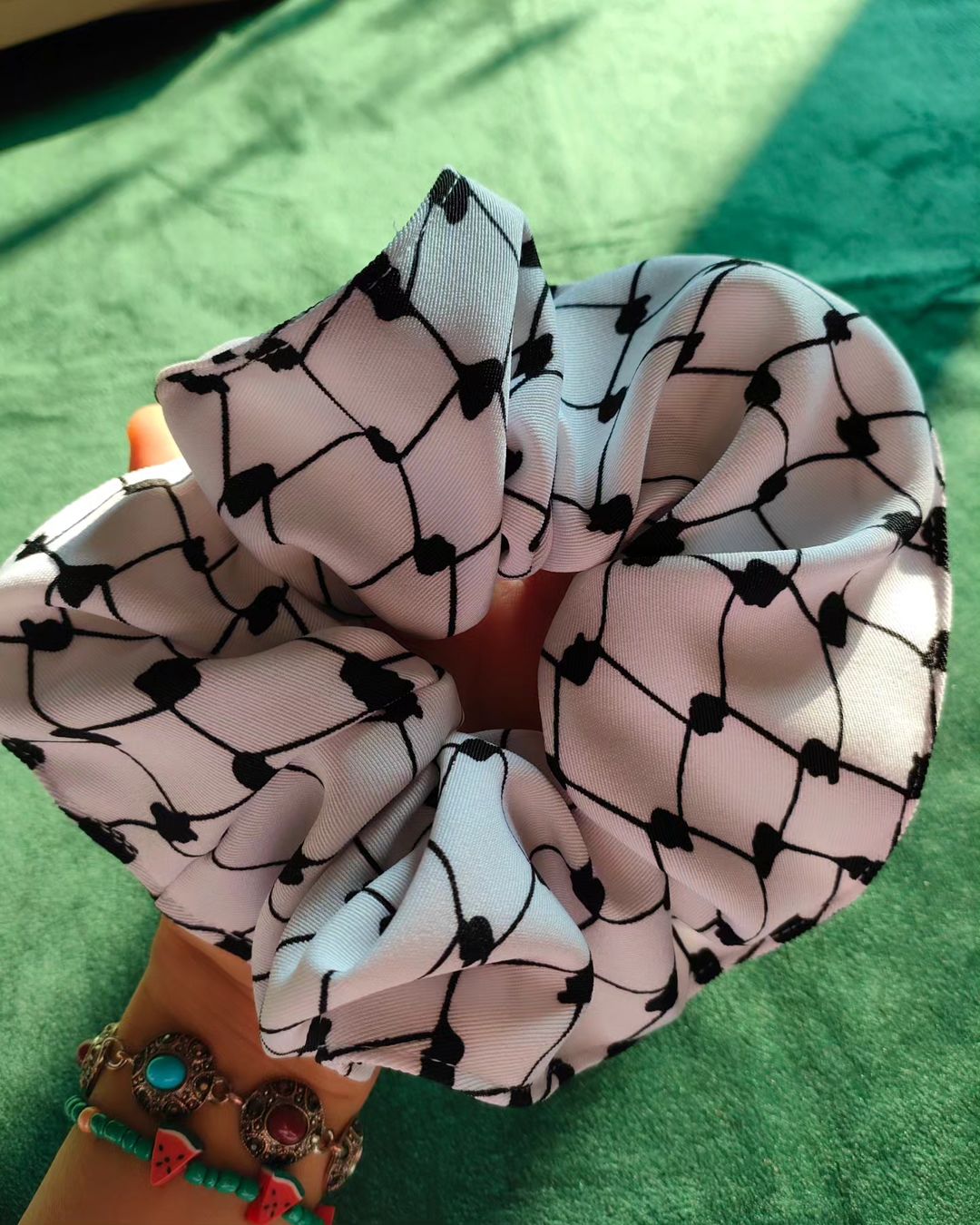 Keffiyeh pattern hair band