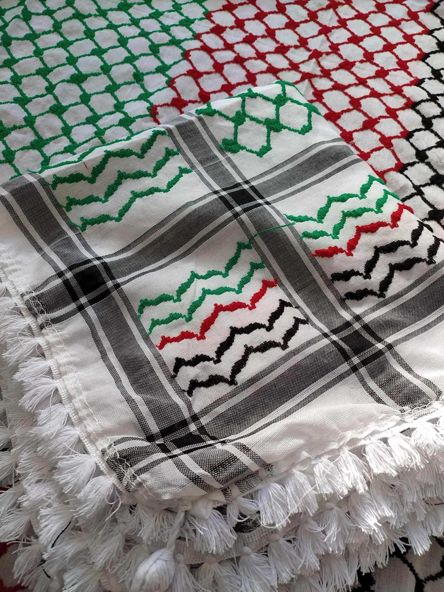 Keffiyeh with the colors of Palestine