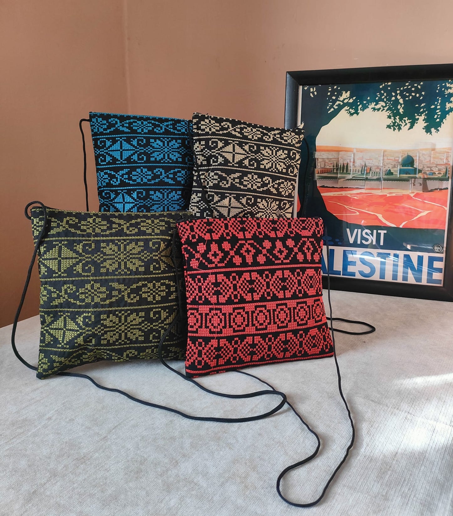 Tatreez zip-up pouch