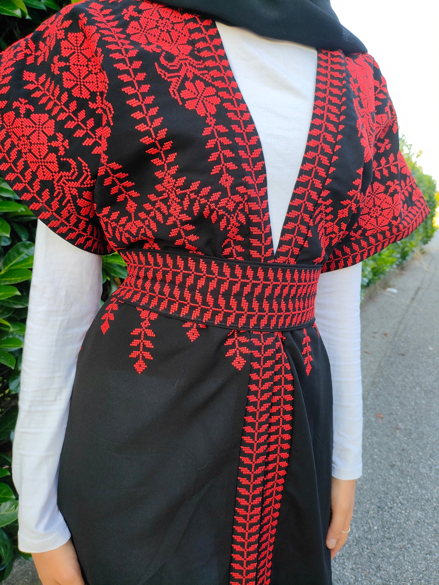 Long vest tatriz red olive leaves