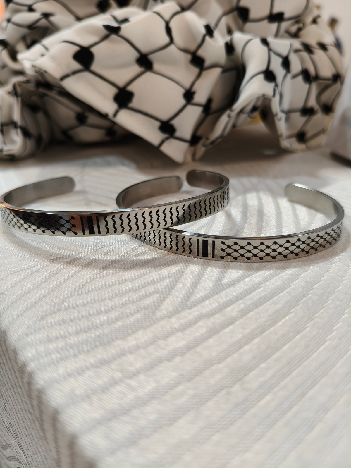 Bracciale unisex in acciaio inossidabile - Motivo kefiah