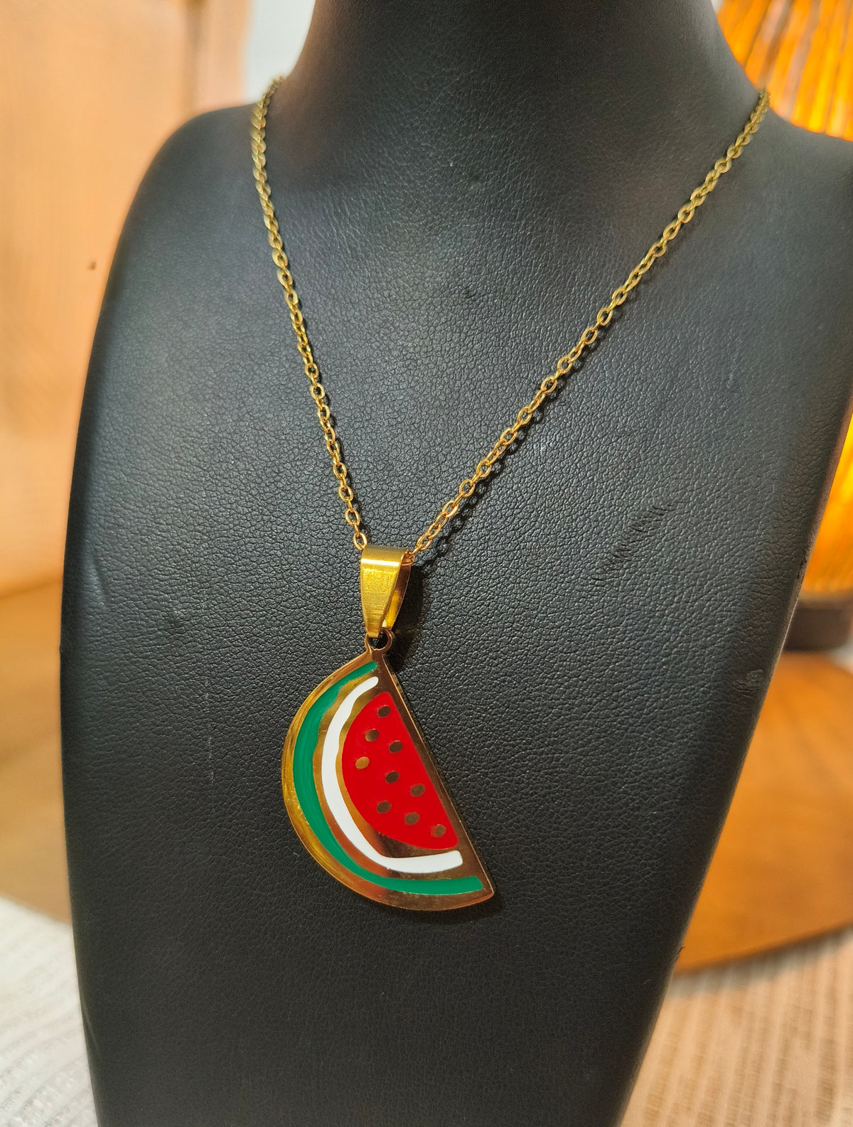 Collana con spicchio anguria