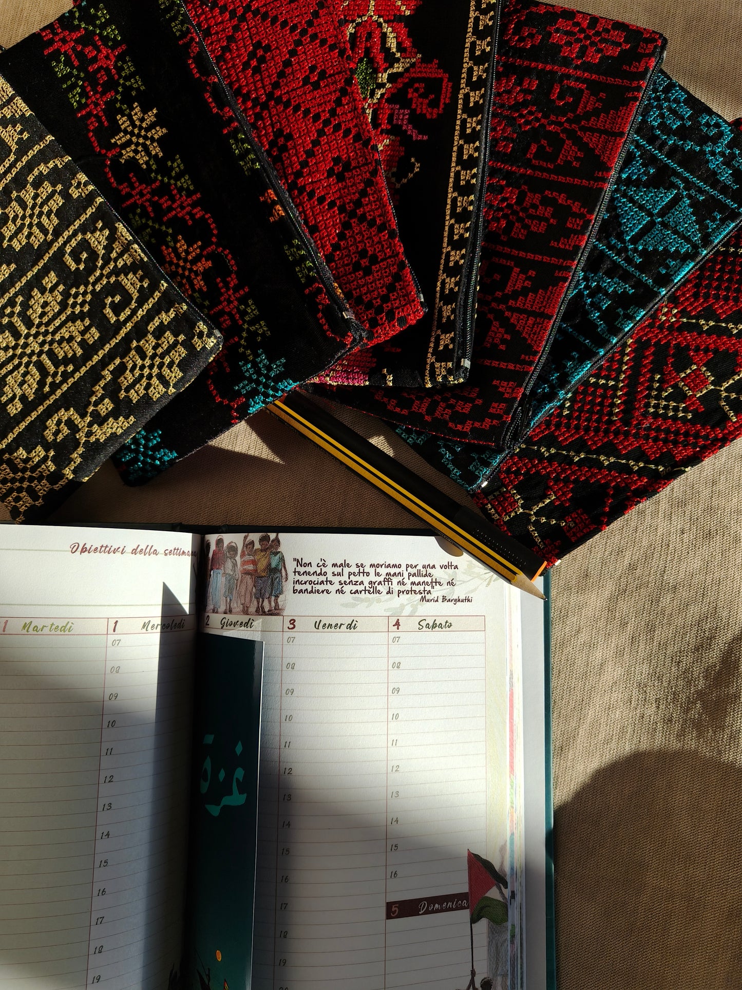 Astuccio o portatrucchi tatreez