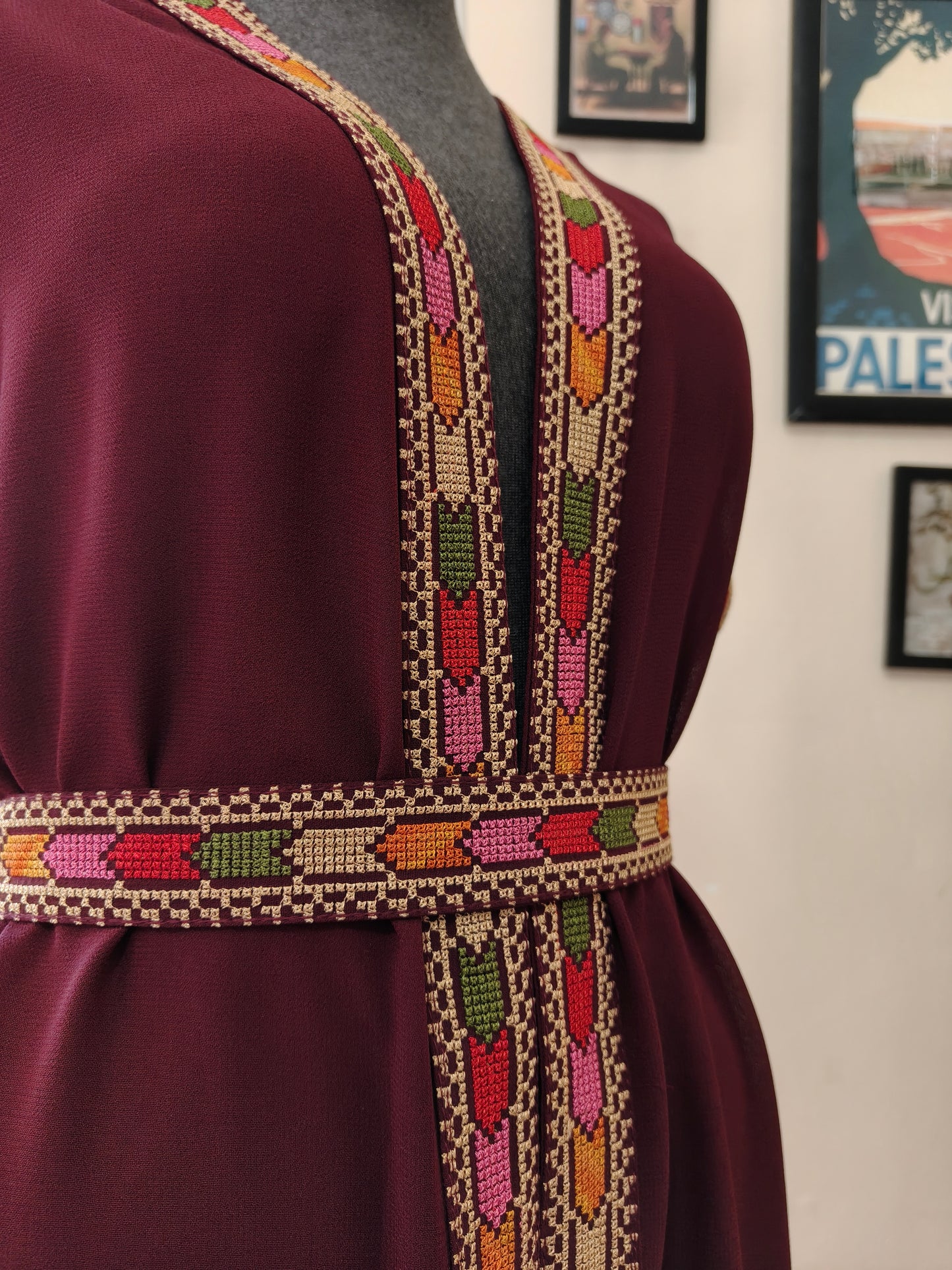 Gilet lungo tatreez colorato