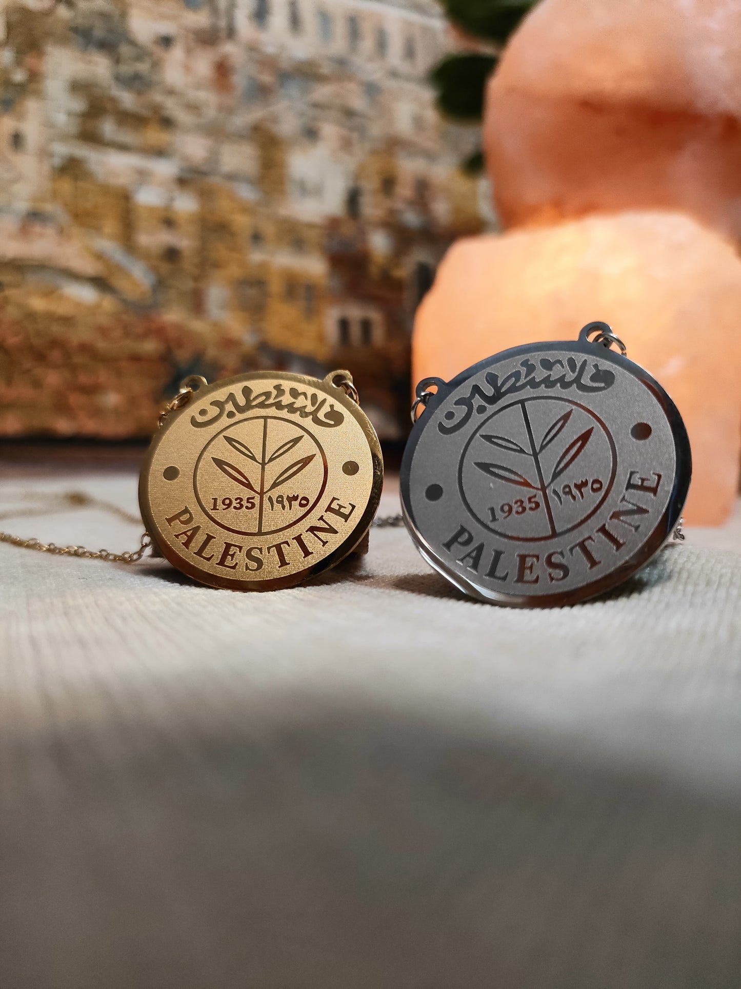 Collana con moneta Palestina