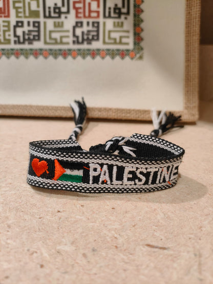Fabric bracelet with keffiyeh motif